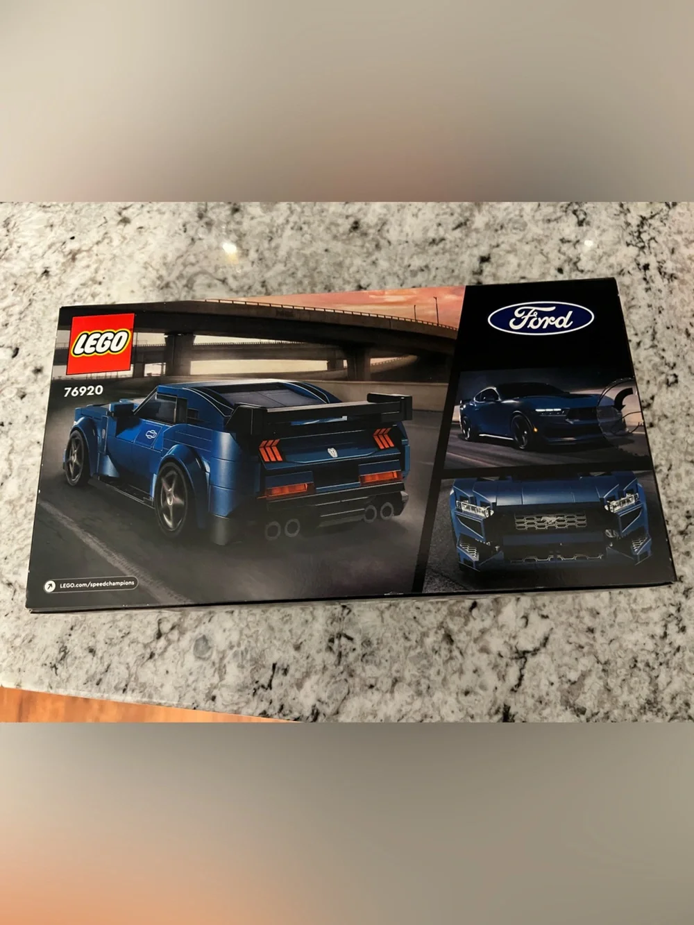 LEGO Speed Champions Ford Mustang Dark Horse Set 344 pcs Ages 9+ Boxed 76920 - Picture 2 of 5